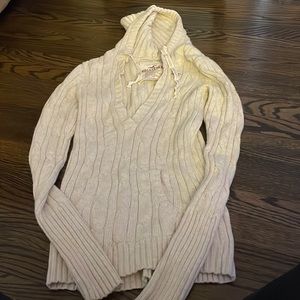 Hollister hooded beige sweater
